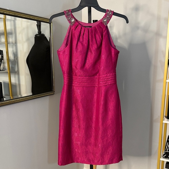 Tahari Dresses & Skirts - Pink Sleeveless Dress
